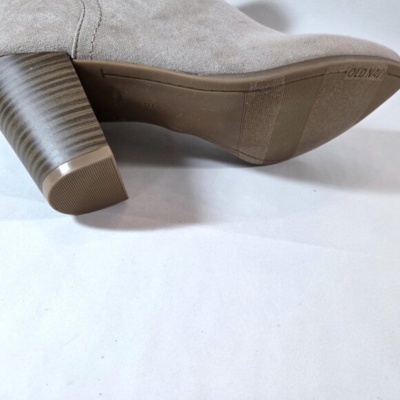 NWT Old Navy Beige Faux Suede Heeled Booties Size 8 - Picture 5 of 5